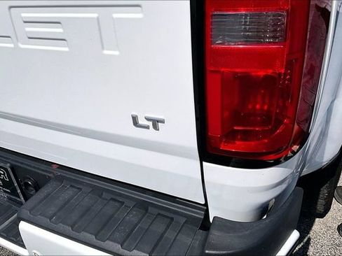 Used 2022 Chevrolet Colorado LT w/ Fleet Safety Package AWD/4WD image 25