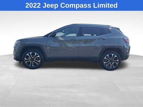 Used 2022 Jeep Compass Limited w/ Sun and Sound Group image 2