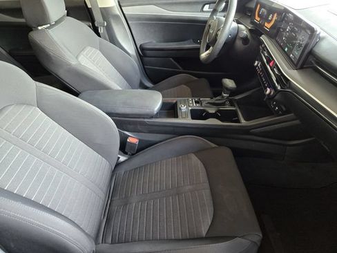 Used 2025 Kia K5 LXS FWD image 17