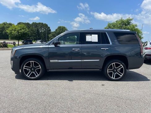 Used 2020 Cadillac Escalade Platinum AWD/4WD image 4