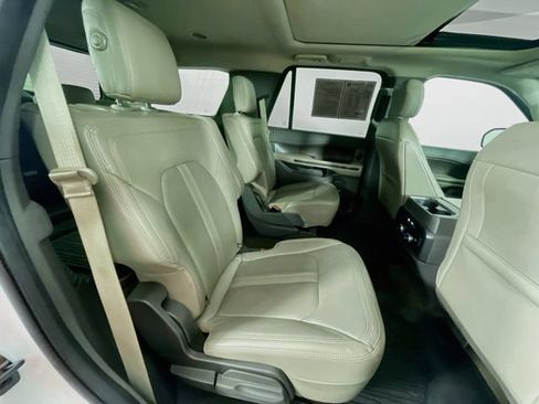 Used 2020 Ford Expedition Limited RWD image 31