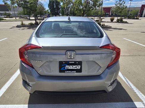 Used 2016 Honda Civic EX-T image 4