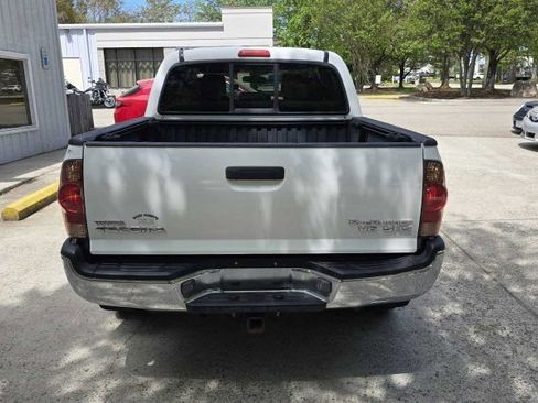 Used 2006 Toyota Tacoma PreRunner RWD image 4