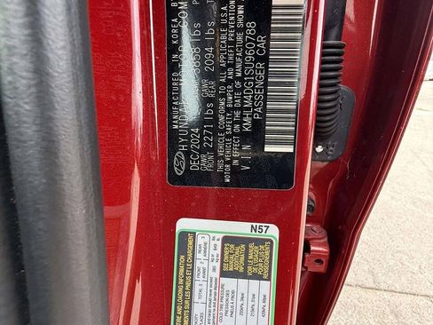 Used 2025 Hyundai Elantra Sport FWD image 22