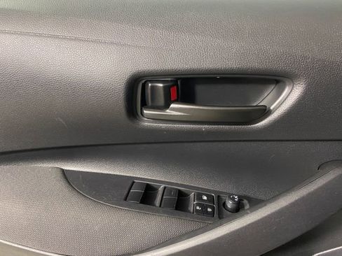 Used 2023 Toyota Corolla LE image 21