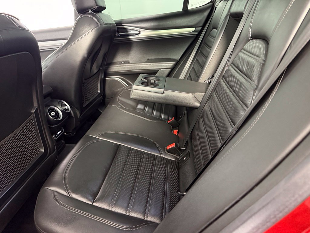 Used 2023 Alfa Romeo Stelvio Veloce AWD/4WD image 25