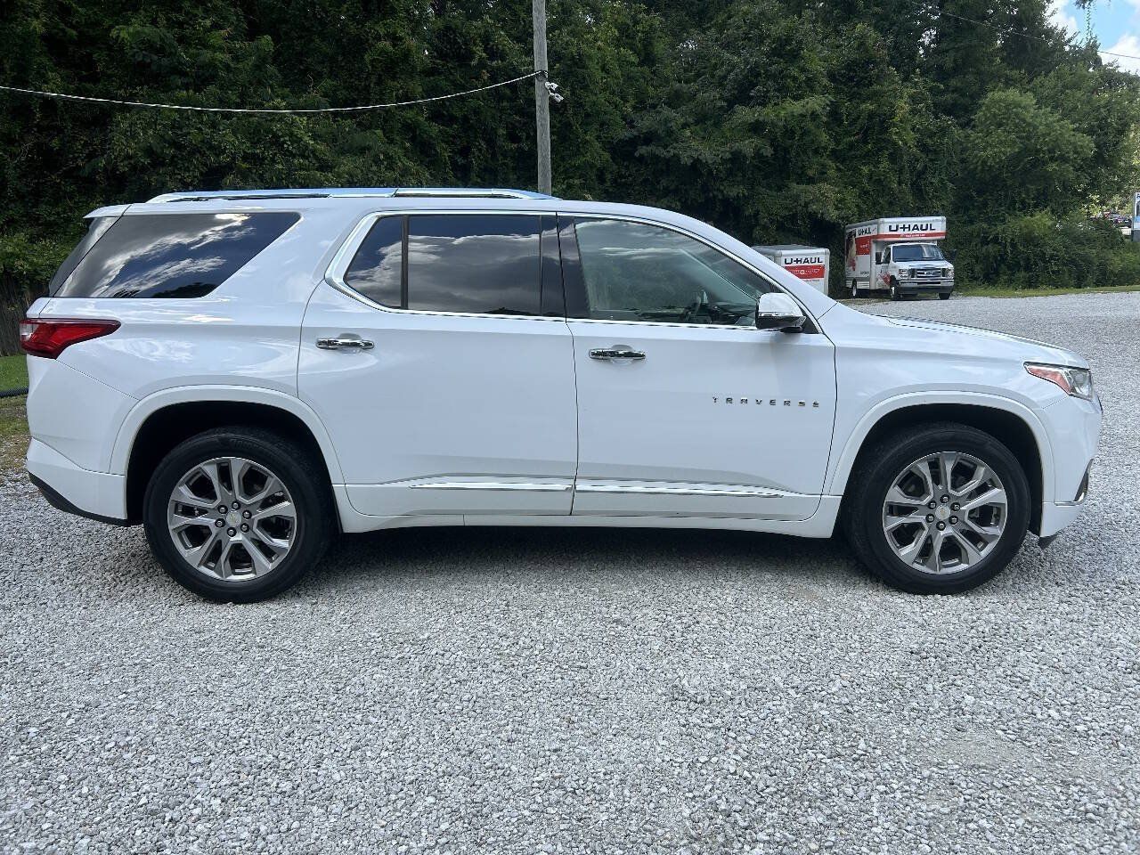 Used 2019 Chevrolet Traverse Premier w/ Driver Confidence II Package FWD image 6