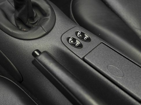 Used 1999 Porsche 911 Carrera image 27