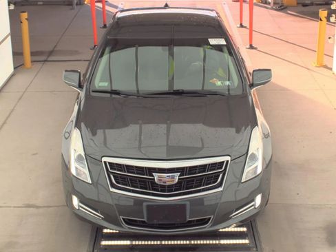 Used 2017 Cadillac XTS Luxury image 2