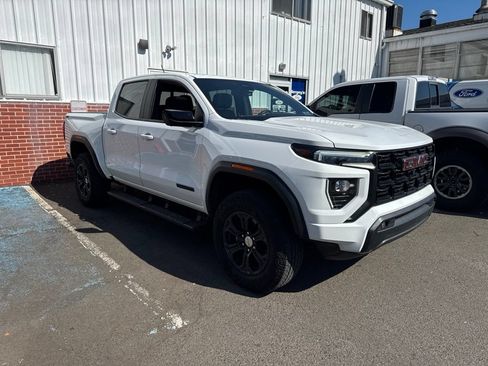 Used 2024 GMC Canyon Elevation w/ Elevation Premium Package AWD/4WD image 3