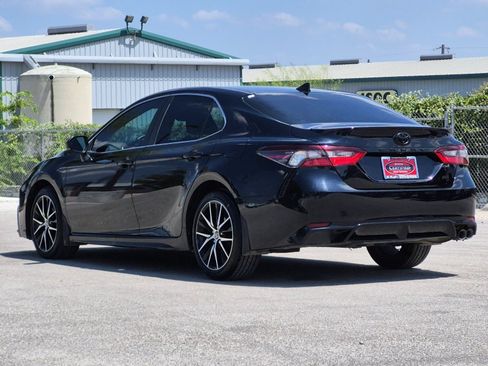 Certified 2023 Toyota Camry SE w/ Convenience Package FWD image 3
