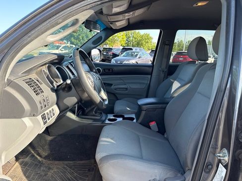 Used 2014 Toyota Tacoma 4x4 Double Cab w/ TRD Off-Road Package image 16