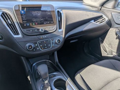 Used 2024 Chevrolet Malibu LT image 23