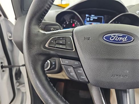 Used 2019 Ford Escape SEL image 22