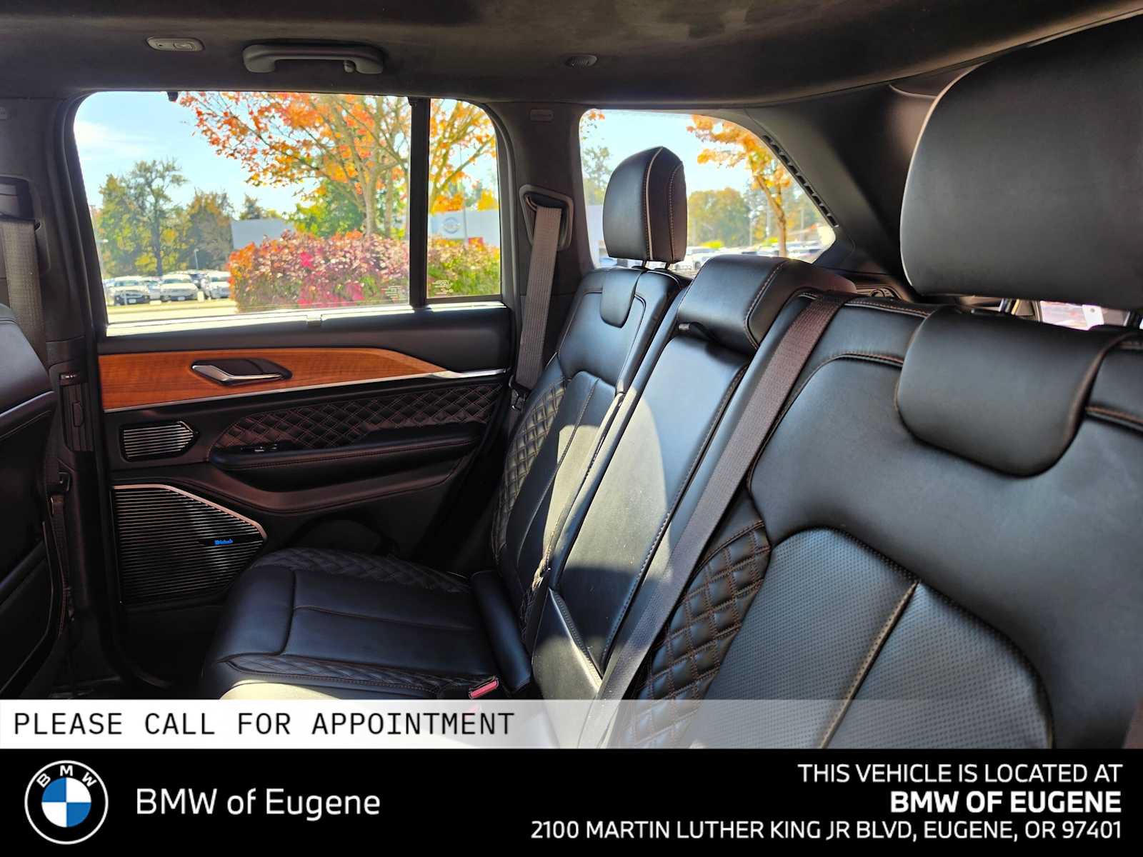 Used 2024 Jeep Grand Cherokee Summit AWD/4WD image 20
