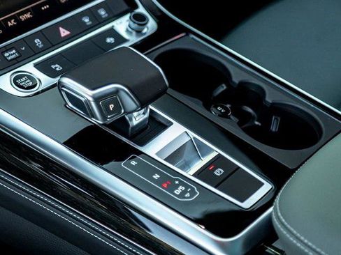 Certified 2025 Audi Q8 Premium Plus w/ Premium Plus Package image 18