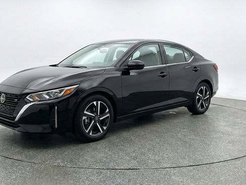 Used 2025 Nissan Sentra SV FWD image 3