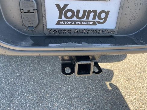 Used 2023 Jeep Gladiator Rubicon w/ Cold Weather Group image 10