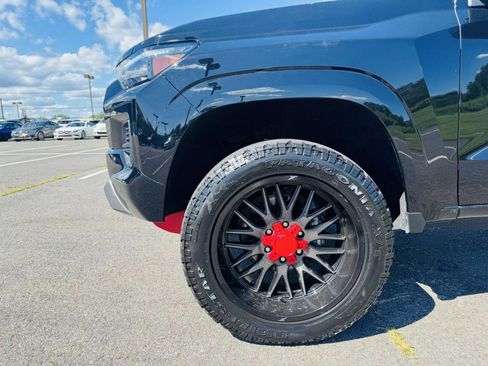 Used 2023 Chevrolet Colorado Z71 image 39
