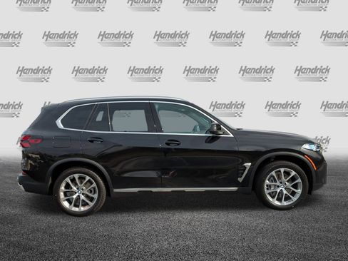 Used 2026 BMW X5 xDrive40i AWD/4WD image 11