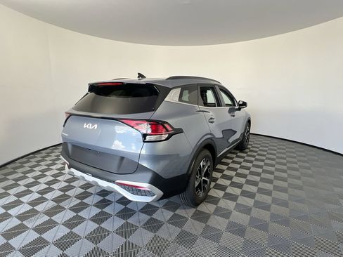 Used 2023 Kia Sportage EX FWD image 3