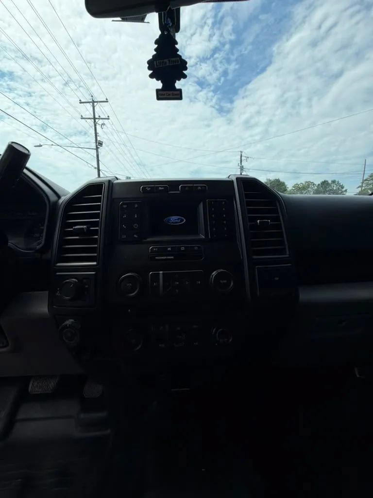 Used 2018 Ford F150 XL w/ Equipment Group 101A Mid AWD/4WD image 17
