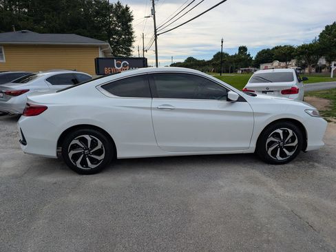 Used 2017 Honda Accord LX-S image 4