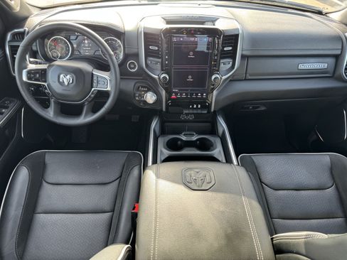 Used 2025 RAM 1500 Laramie w/ Sport Appearance Package AWD/4WD image 12