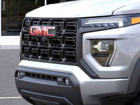 New 2026 GMC Canyon Elevation w/ Convenience Package image 13