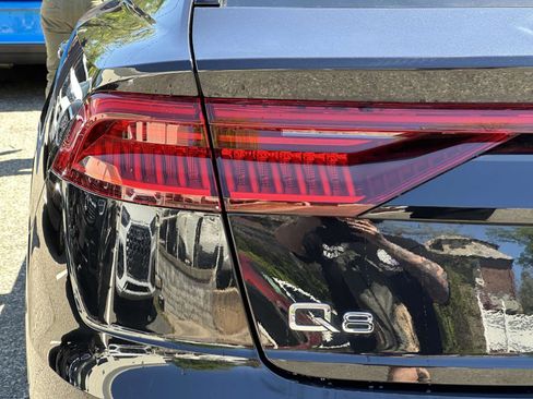 Used 2019 Audi Q8 Premium Plus w/ Premium Plus image 10