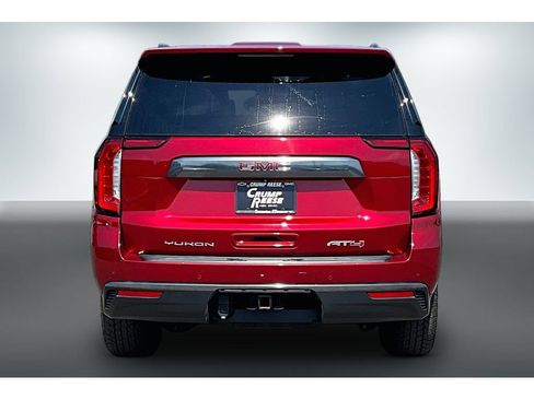 Used 2024 GMC Yukon XL AT4 w/ Technology Package AWD/4WD image 5