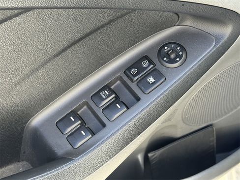 Used 2018 Kia Forte LX w/ LX Popular Package image 9