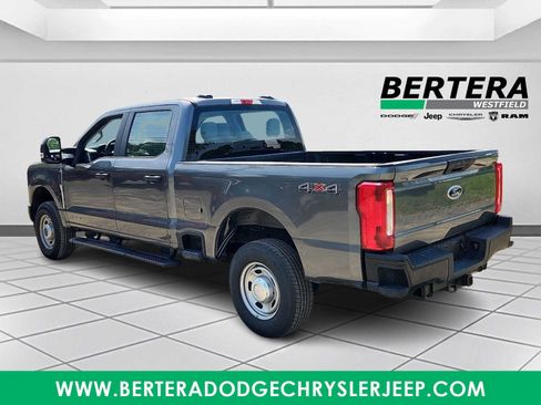 Used 2026 Ford F250 XL AWD/4WD image 4
