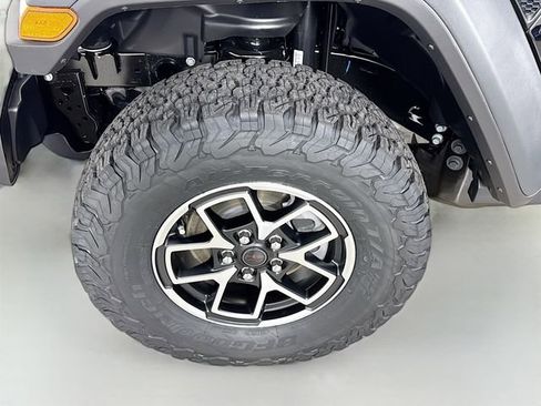 New 2026 Jeep Wrangler Unlimited Rubicon image 36