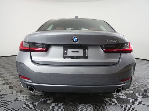 Certified 2025 BMW 330i Sedan image 4