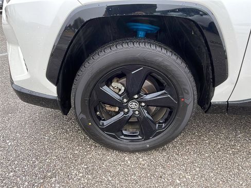 Used 2019 Toyota RAV4 XSE image 10