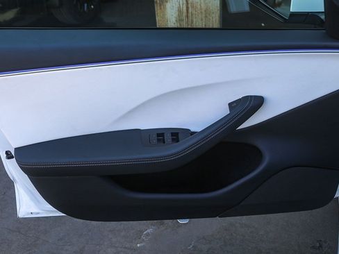 Used 2025 Tesla Model 3 Long Range RWD image 19