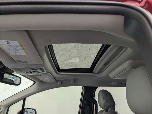 New 2026 Toyota Sienna XLE image 13