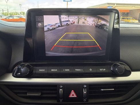 Used 2024 Kia Forte LXS FWD image 16