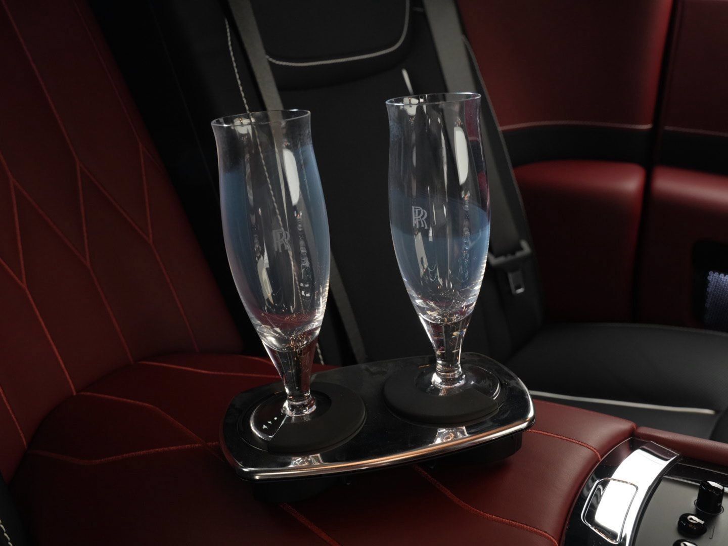Used 2020 Rolls-Royce Ghost RWD image 40
