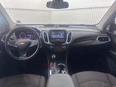 Used 2018 Chevrolet Equinox LT AWD/4WD image 17