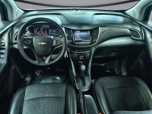 Used 2021 Chevrolet Trax LT AWD/4WD image 24