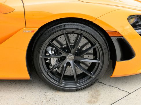 Used 2020 McLaren 720S Performance image 12
