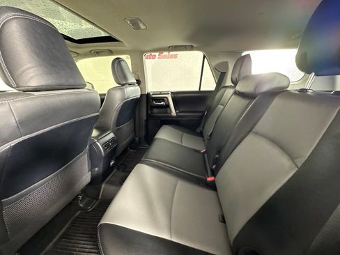 Used 2021 Toyota 4Runner SR5 Premium w/ Moonroof Package AWD/4WD image 37