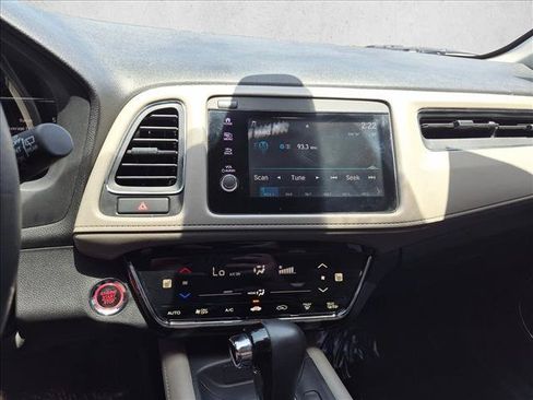 Used 2019 Honda HR-V EX-L image 14