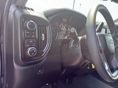 Certified 2022 Chevrolet Silverado 1500 Custom w/ Safety Confidence Package AWD/4WD image 15