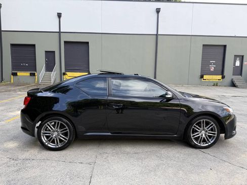 Used 2012 Scion tC FWD image 2
