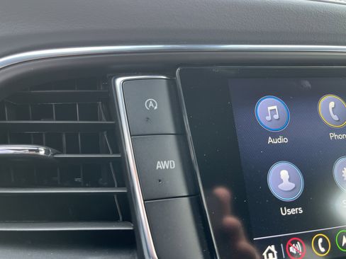 Used 2024 Buick Enclave Premium image 14