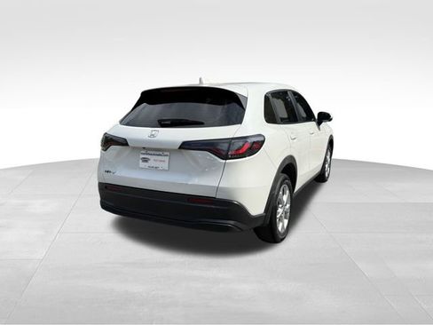 Used 2023 Honda HR-V LX image 5