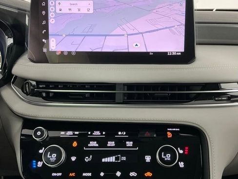 New 2026 INFINITI QX60 Luxe w/ Cargo Package AWD/4WD image 17